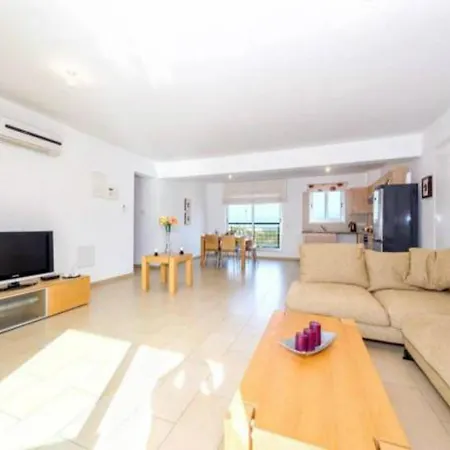 Daire Chromata Lagoon *